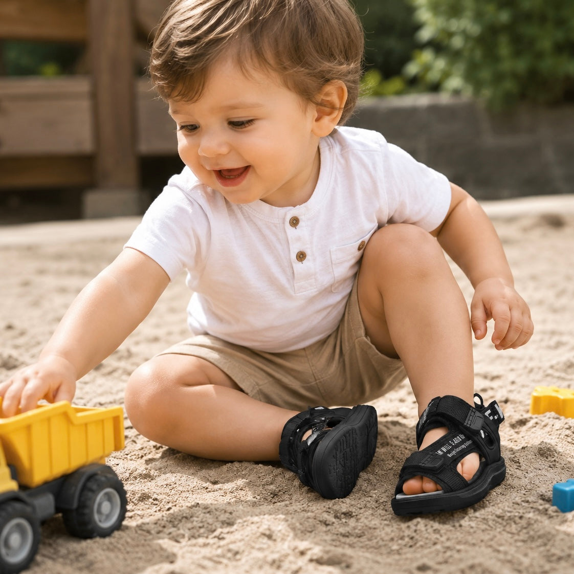 Kinder Outdoor Sandale - Liecht & Modern