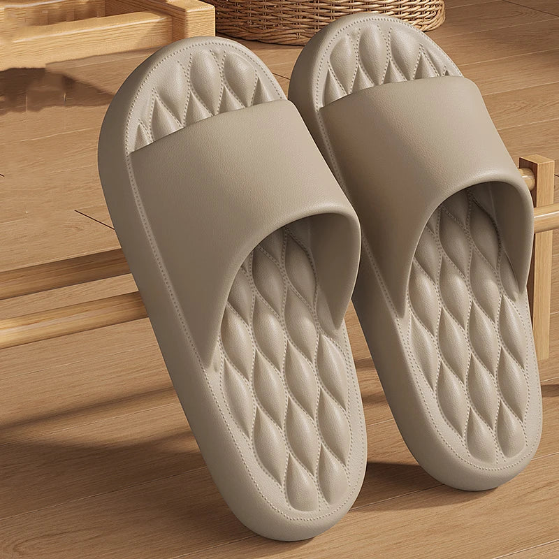 Cloud Sandale 2026 – Laufe wie uf Wulke mit de ultra-weiche Summer-Slides